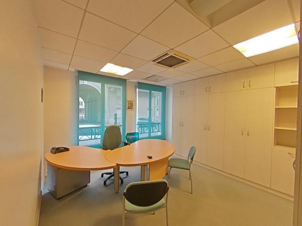 Local d'activité Saint Maurice 150 m2