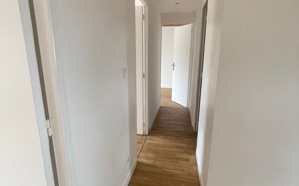 Appartement à louer    4 pièces • 66,30 m2 Étampes