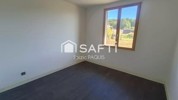 Maison de plain-pied avec sous-sol total proche d'une gare