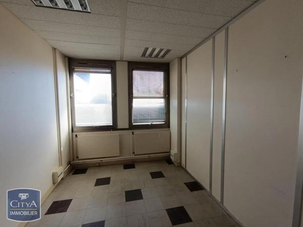 Vente local commercial 111m²