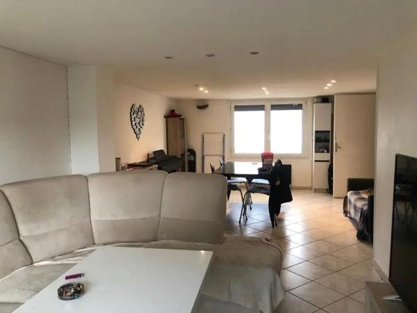 Maison à louer 4 pièces 120m² Cerville (54420)