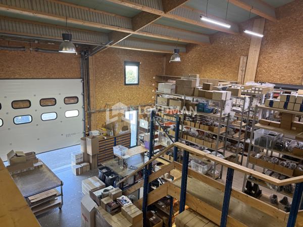 Montarnaud (34570) Locaux professionnels de 580m² à Montarnaud, proche A75.