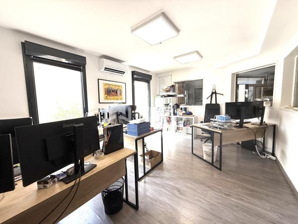 Montarnaud (34570) Locaux professionnels de 580m² à Montarnaud, proche A75.