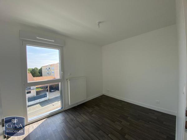 Appartement à louer 4 pièces 77.54m²