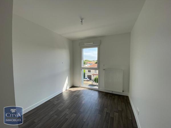 Appartement à louer 4 pièces 77.54m²