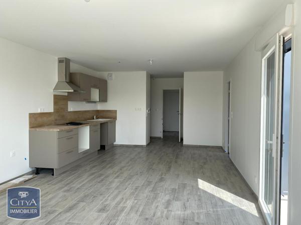 Appartement à louer 4 pièces 77.54m²