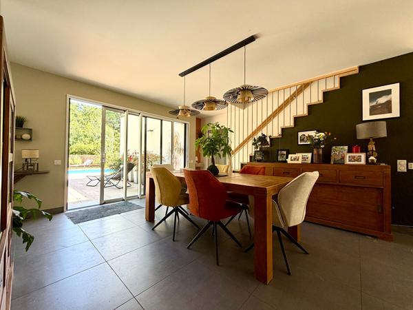 Maison contemporaine avec piscine au coeur d'un quartier prisé , Saint-sébastien-sur-loire