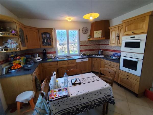 Maison à vendre |  Terrasson-Lavilledieu |  5 pièces | 155 m²