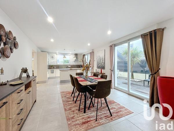 Maison 5 pièces de 140 m² à Damgan (56750)