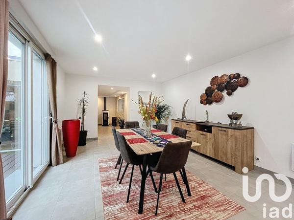 Maison 5 pièces de 140 m² à Damgan (56750)