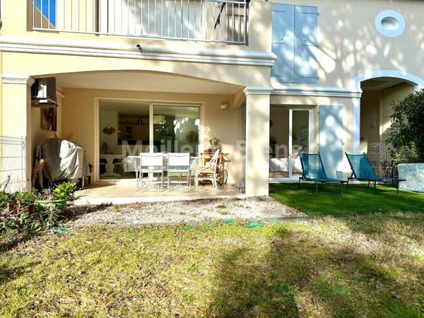 SUPERBE REZ DE JARDIN DE 45 M2 DANS RESIDENCE AVEC PISCINE