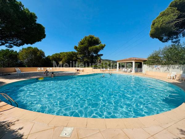 SUPERBE REZ DE JARDIN DE 45 M2 DANS RESIDENCE AVEC PISCINE