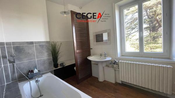 Maison 235 m2 (6 chambres) + Annexe 90 m2 - Propriété ...