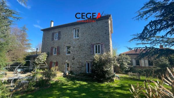 Maison 235 m2 (6 chambres) + Annexe 90 m2 - Propriété ...
