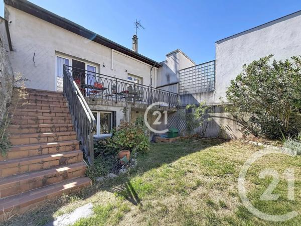 Maison à vendre  9 pièces - 180 m 2   MONTREUIL  - 93
