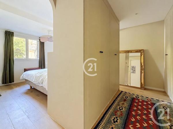 Maison à vendre  9 pièces - 180 m 2   MONTREUIL  - 93