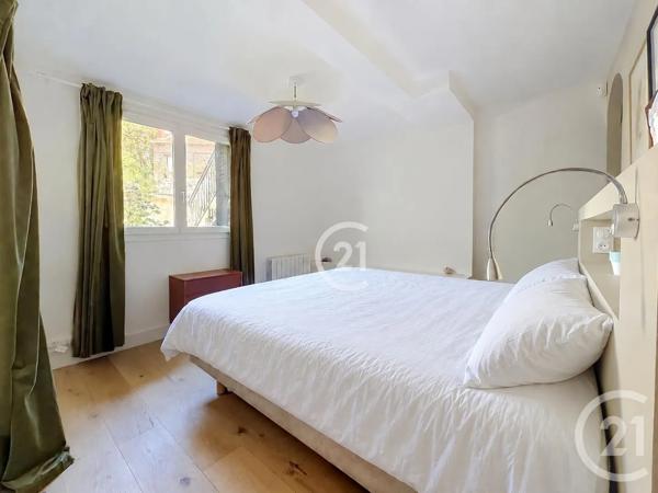 Maison à vendre  9 pièces - 180 m 2   MONTREUIL  - 93