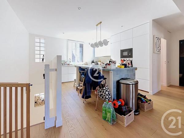 Maison à vendre  9 pièces - 180 m 2   MONTREUIL  - 93
