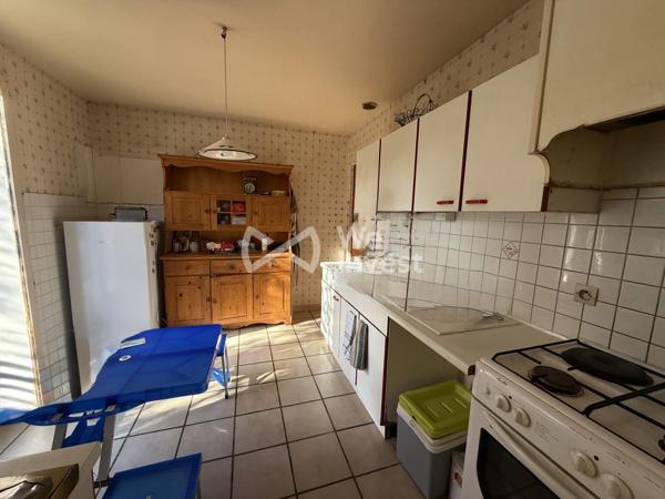 PLAIN-PIED SUR TRES BEAU TERRAIN ARBORE