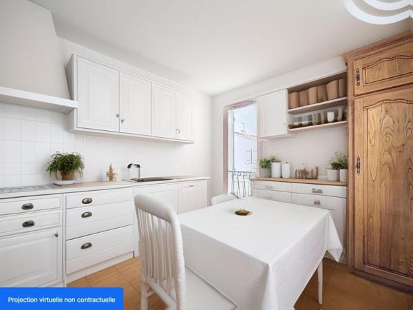 IDEAL INVESTISSEUR OU REGROUPEMENT FAMILIAL Maison de 150 m² avec piscine