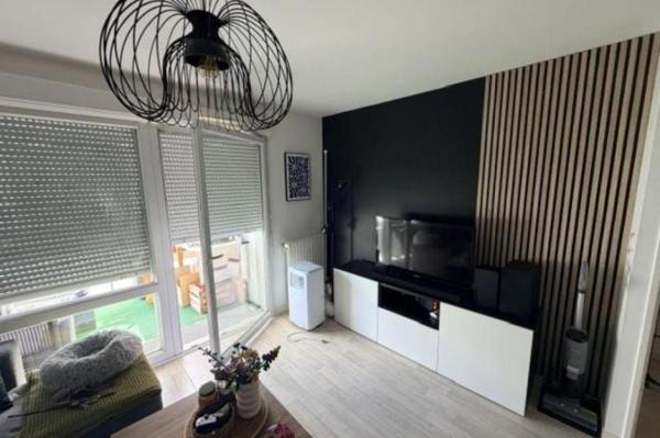 Location - Appartement 2 pièces 43 m 2 VANNES (56000)