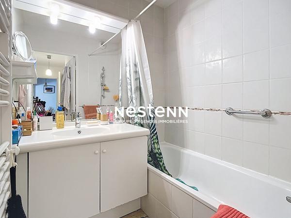 Villefranche sur Saône - T3 - au calme - grande terrasse - garage - en parfait état