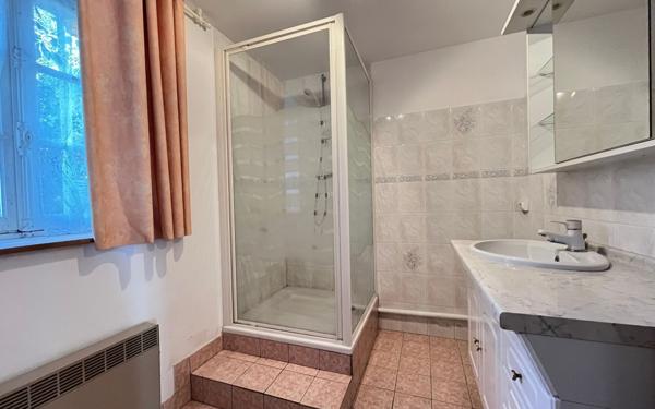 Maison à vendre    4 pièces •  Semallé