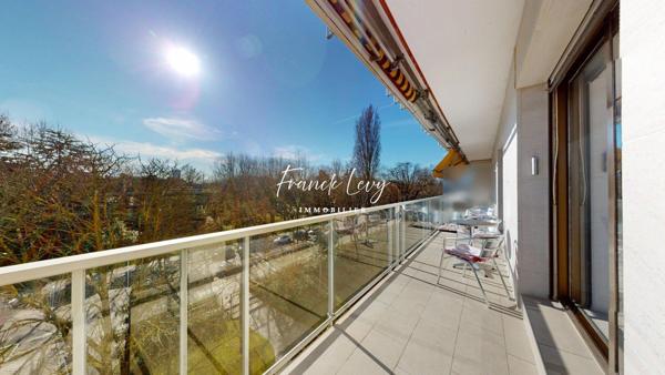 Appartement familial lumineux avec balcons et vue