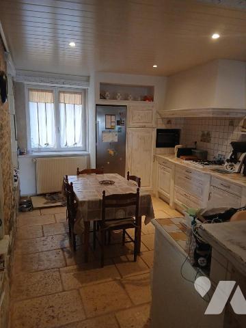 Maison ancienne de 157 m² 4 chambres