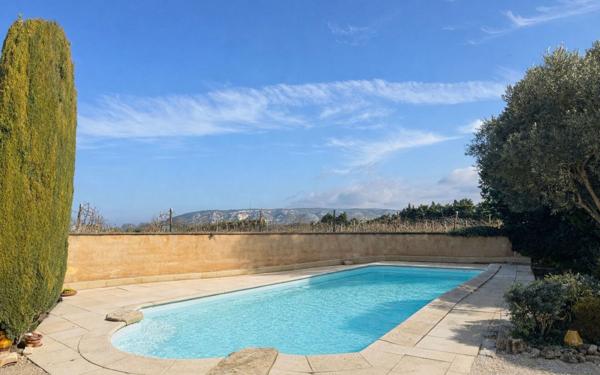 Maison à vendre    6 pièces •  L'Isle-sur-la-Sorgue