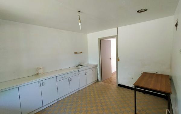 Vente Maison ref.7201 terrain 2.42 ha à rénover Villaines-la-juhel   