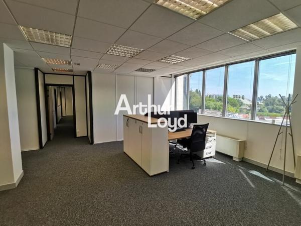 BUREAUX A LOUER 253 M² NICE- IMMEUBLE DE STANDING QUARTIER D'AFFAIRES