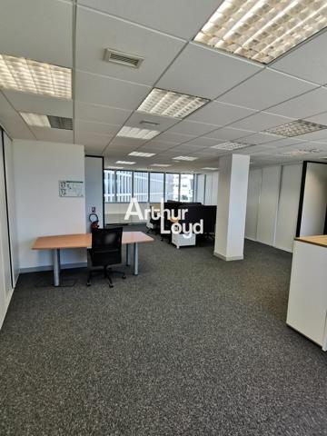 BUREAUX A LOUER 253 M² NICE- IMMEUBLE DE STANDING QUARTIER D'AFFAIRES