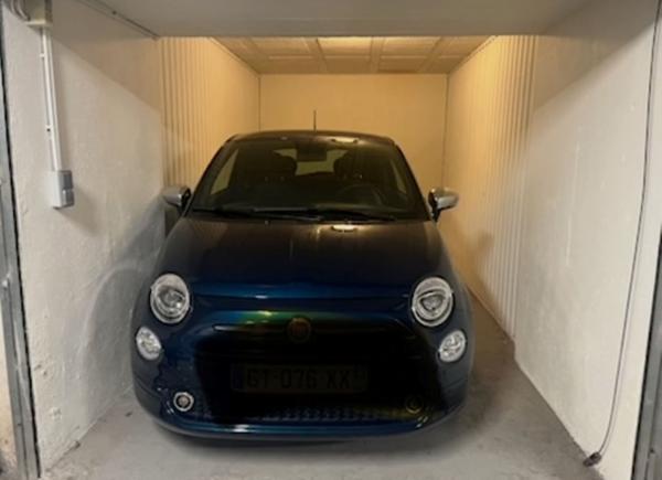 Dans la Banane GARAGE