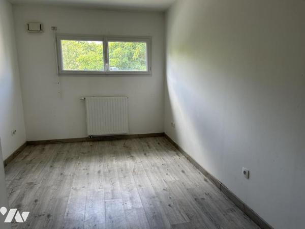 SAUTRON - Résidence APOLLINAIRE de 2013, T2 de 49,20 m² hab au 1er avec terrasse 6,50 m²       