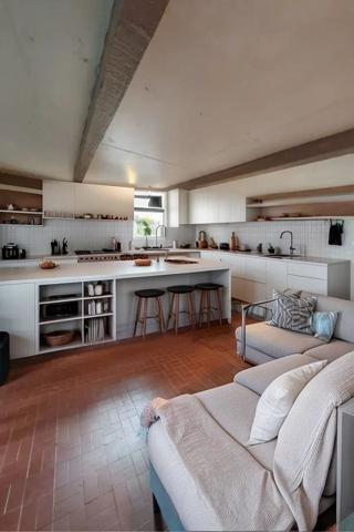 VILLA  180 M² ENV / TERRAIN 1500 M² ENV / VUE MER