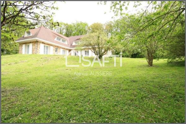 MAISON D ARCHITECTE 300M 2 SUR 9 HECTARES