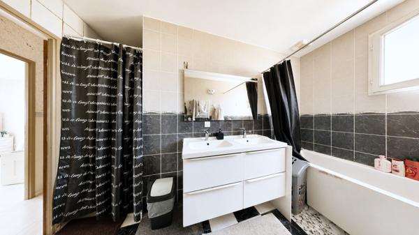 Maison Les Mureaux 127m² - 4 chambres