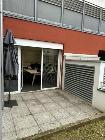 BUREAUX à VENDRE de 75 m²