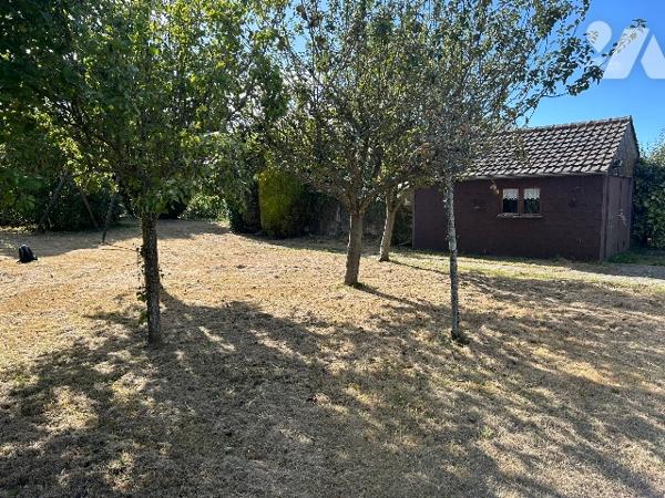 Maison sur sous-sol à Querqueville, quartier calme, belle superficie habitable et grand jardin
