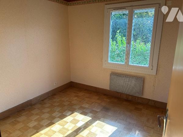 Maison sur sous-sol à Querqueville, quartier calme, belle superficie habitable et grand jardin