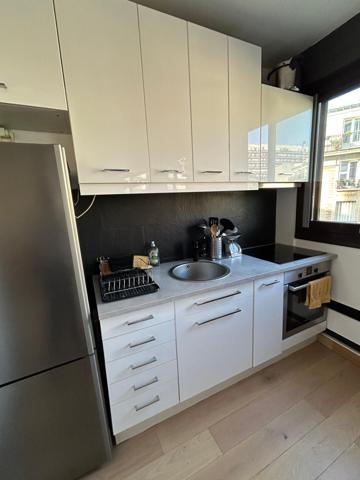 Paris 15 - 2 pièces refait à neuf