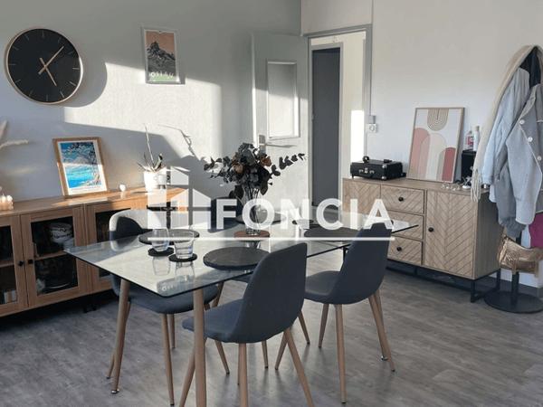 Location Appartement 3 pièces 69.48 m² - RUE DU 17 AOUT Cahors 46000