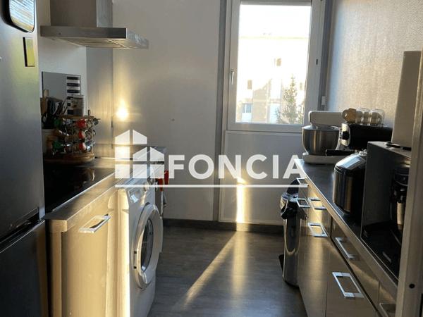 Location Appartement 3 pièces 69.48 m² - RUE DU 17 AOUT Cahors 46000