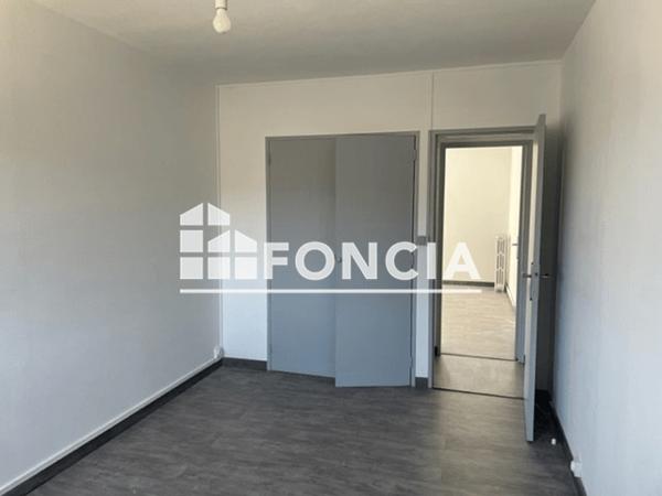 Location Appartement 3 pièces 69.48 m² - RUE DU 17 AOUT Cahors 46000
