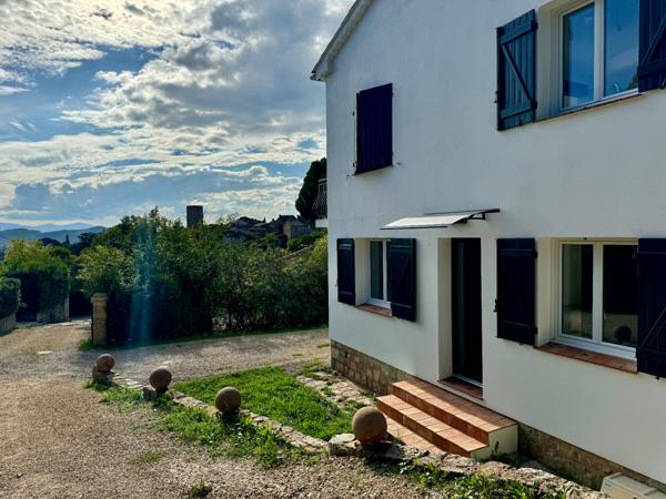 les arcs-var-appartement 4 pièces 85m2 entièrement rénové à neuf vue village des arcs