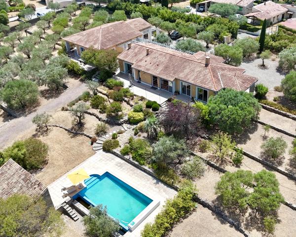 Propriété d’exception – Villa principale + 2 Villas secondaires – Piscine – Double Garage - 83300 Draguignan - Réf 87183292