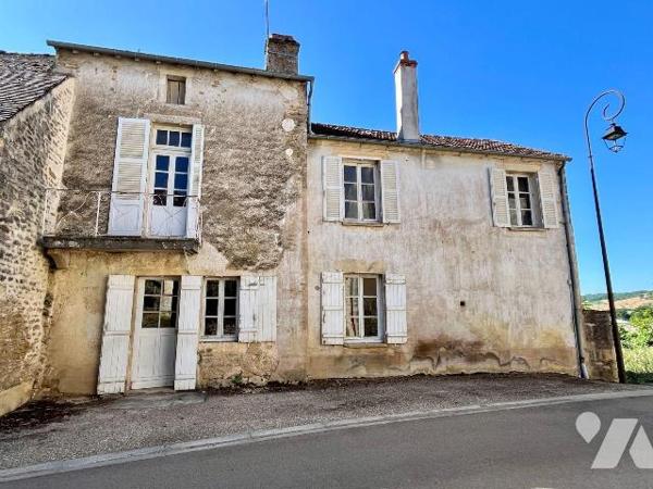 A VENDRE à THORY (89200), à quelques kilomètres d'AVALLON : 
Une maison d'habitation comprenan...