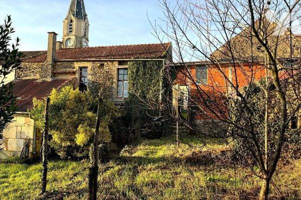 A VENDRE à THORY (89200), à quelques kilomètres d'AVALLON : 
Une maison d'habitation comprenan...