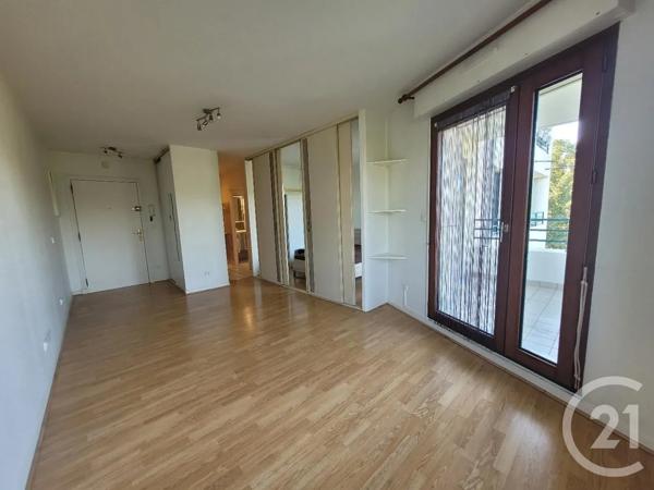 Appartement F2 à vendre  2 pièces - 34,77 m 2   COMPIEGNE  - 60